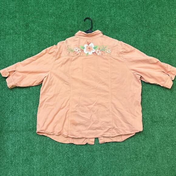 Vintage Embroidered Floral Button-Up Shirt - Picture 5 of 5